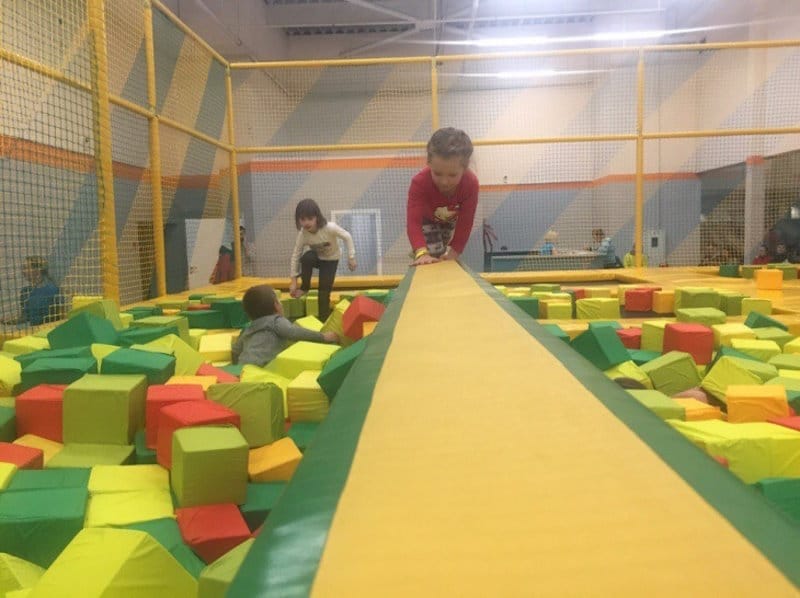 Батутний центр Jumper