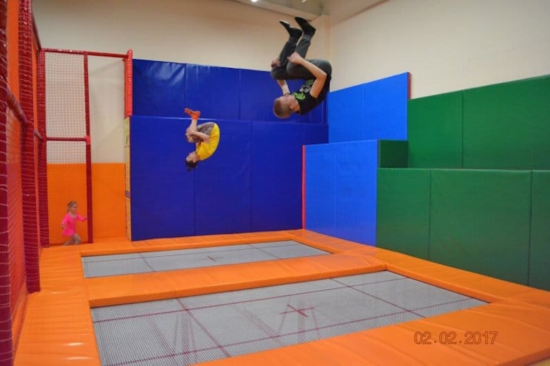 Батутний центр Jumper