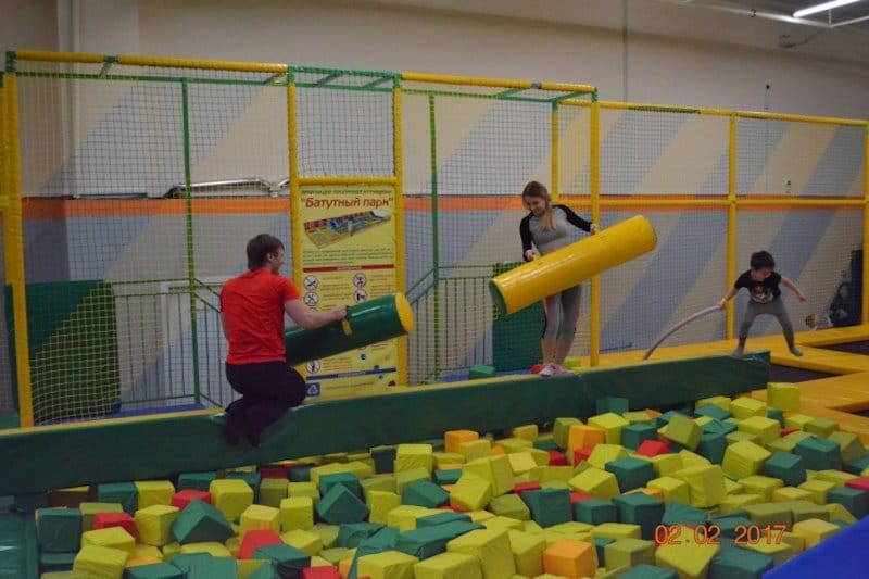 Батутний центр Jumper