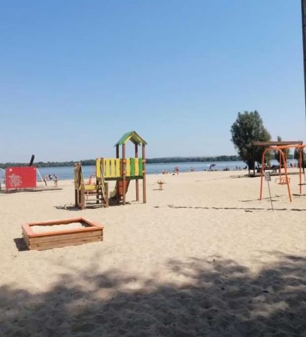 Мануйловський пляж