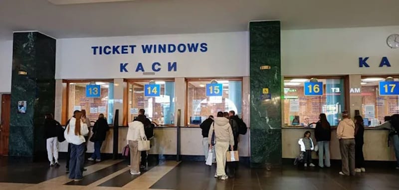 Электричка Днепр - Лозова