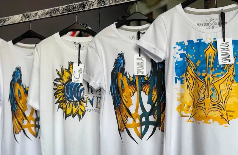 IMG_03 Packotek: брендування одягу