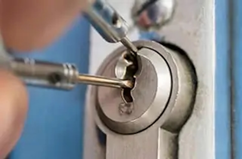 Відкриття замків