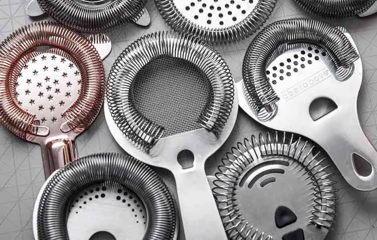 IMG_01 Стрейнер у барній роботі