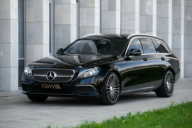 IMG_01 Mercedes-Benz E-class